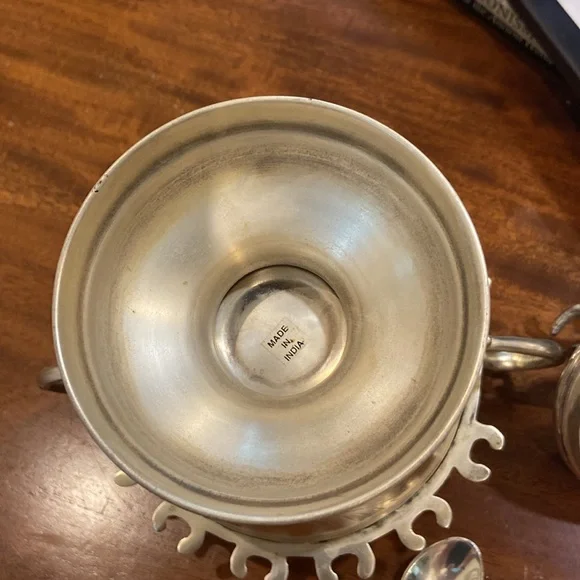 Antique silver-plated sugar bowl with a bird finial and matching spoons. - Picture 7 of 8